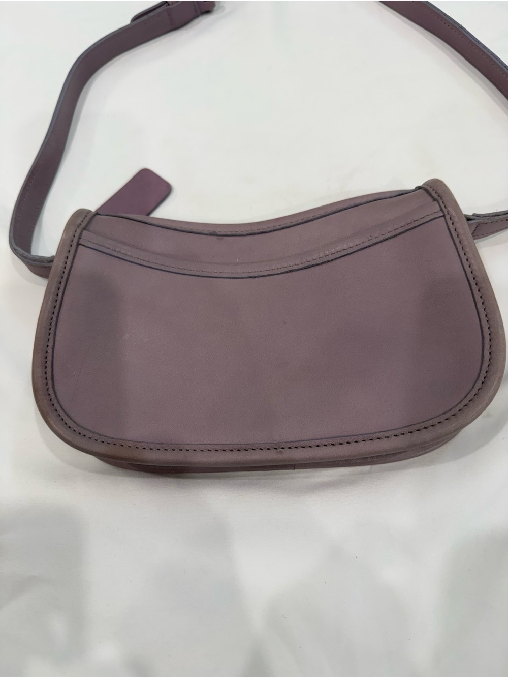COACH RARE VTG Wendie  Leather  Lavender Crossbody Bag. Adjustable Strap 1998 - Picture 3 of 9
